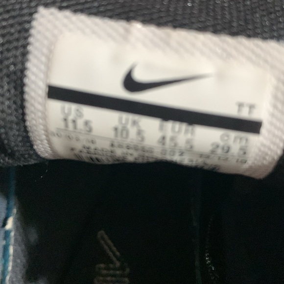 Nike - Picture 8 of 10